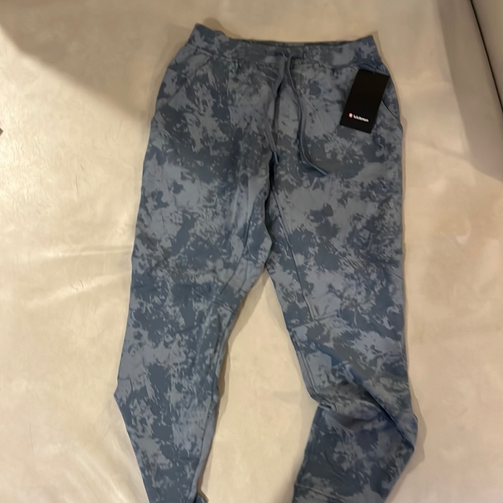 Lululemon joggers